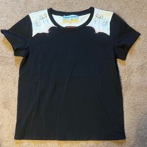 Rodeo Quincy Black Short-Sleeve Tee with Cream Shoulder Panels